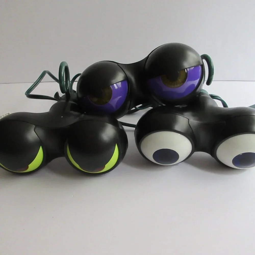 Peepers Light-Up Flashing Eyes Halloween Decoration Mystic Industries 6 Ft WORKS